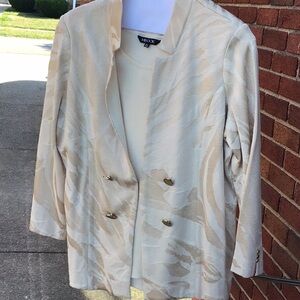 Two piece sweater and shell top 10 and golden color size large petite